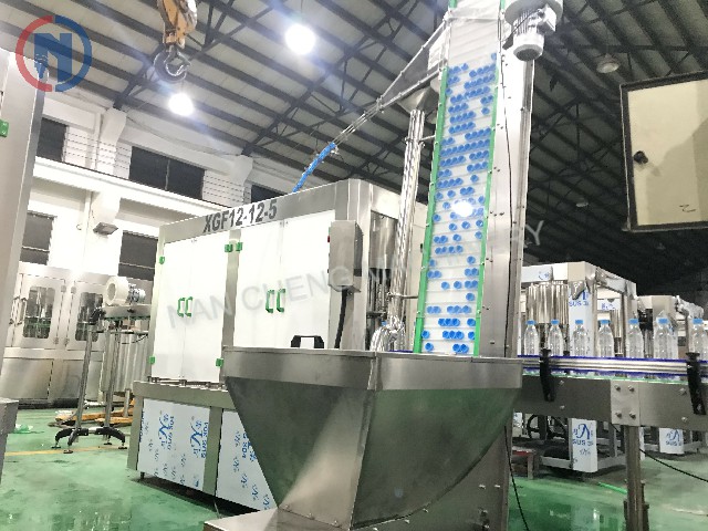 3000-4000BPH 全自动水灌装 （型号：XGF12-12-5)